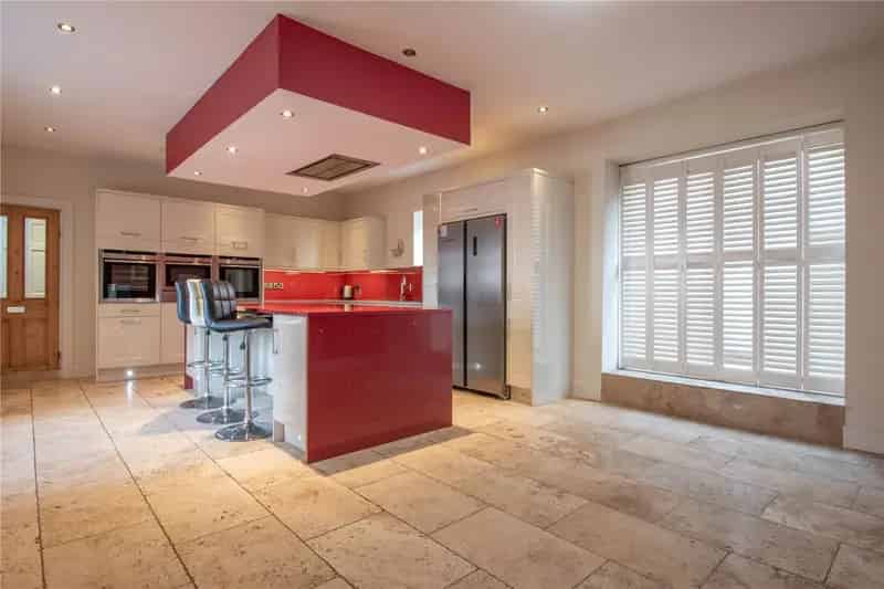 4 Bedroom Detached Stone Cottage For Sale