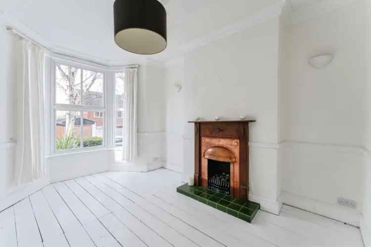Spacious Victorian Terrace House Chester Period Features Family Home
