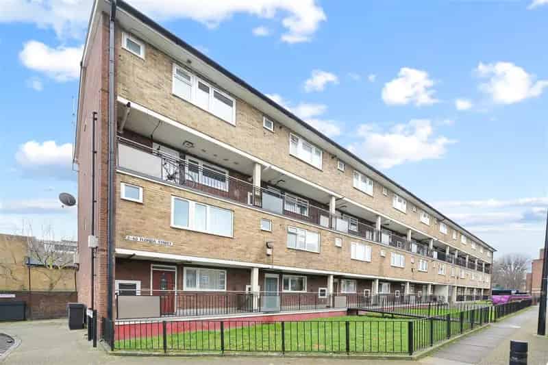 3 Bedroom Maisonette House to Rent Near Bethnal Green