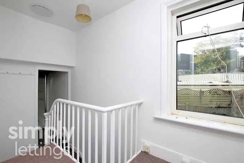 3 Bedroom House to Rent Newly Painted and Carpeted