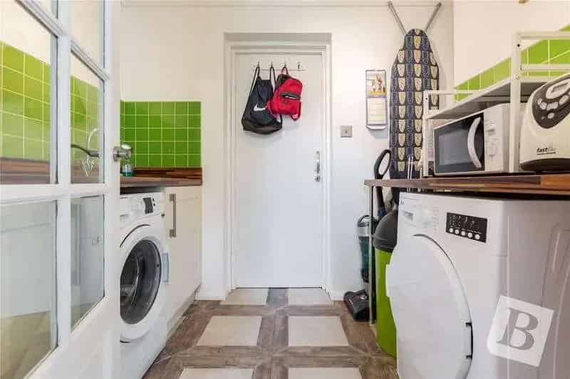 3 Bed Detached House for Sale Near Laindon Station