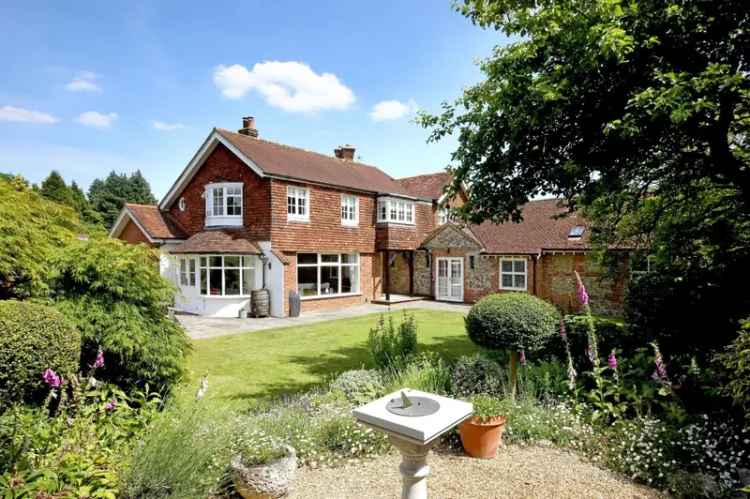 6 bedroom detached house for sale