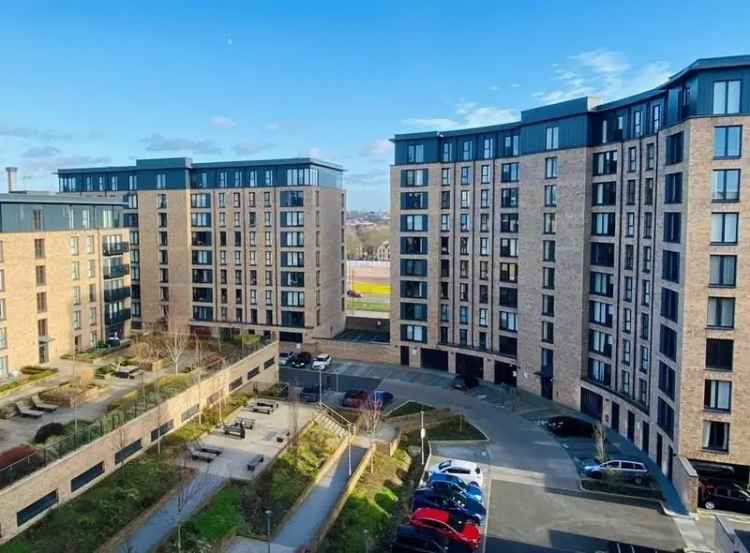 1 Bedroom Apartment Lexington Gardens