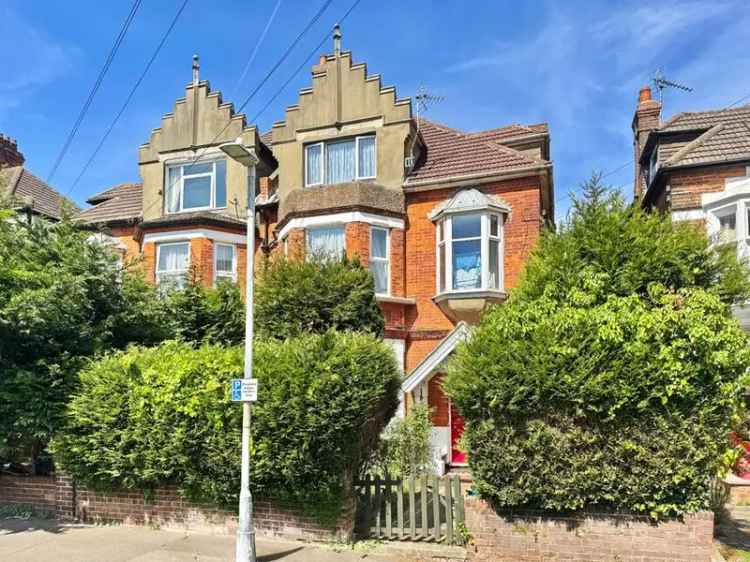 1 Bedroom Flat for Sale Folkestone Kent CT20