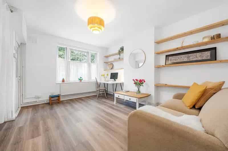 0 Bedroom Flat House to Rent Clapham