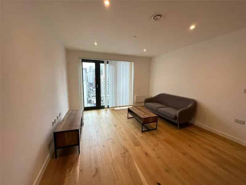 2 Bedroom Apartment To Rent August 2025