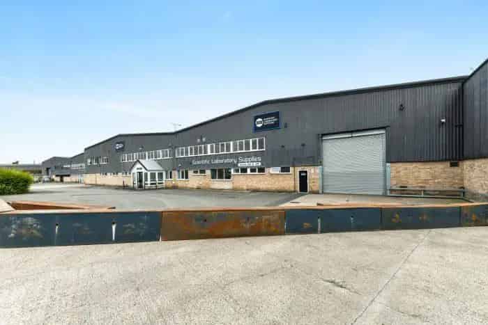 South Nottingham Office Space: 6m Eaves, Level Loading, Mezzanine Available