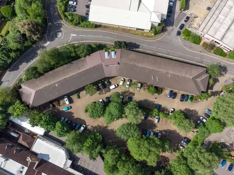 Godalming Office Space: Modern Units with Ample Parking