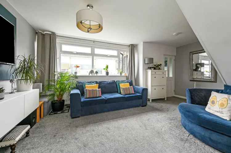 3 Bedroom End Terrace House to Rent