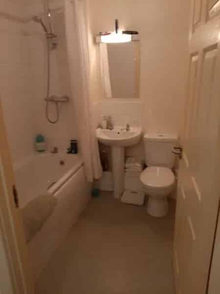 1 Bedroom House New Build Zoned Heating Garden Shed