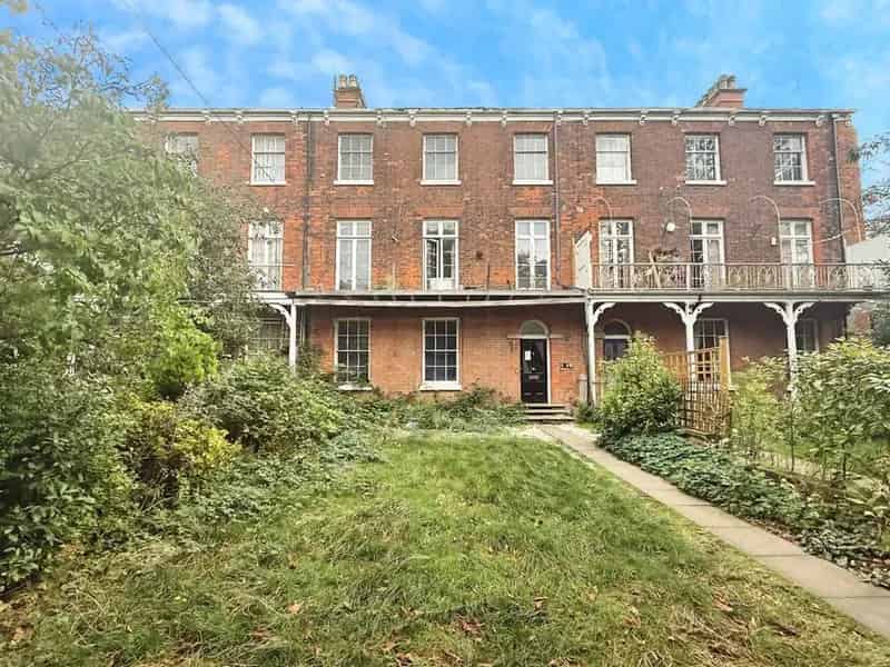 2 bedroom  Flat for sale, Grimsby, Lincolnshire, DN34