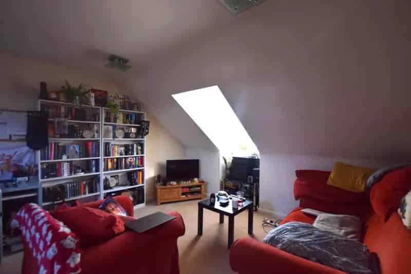 1 Bedroom Flat For Sale Ideal First Time Buy or Investment