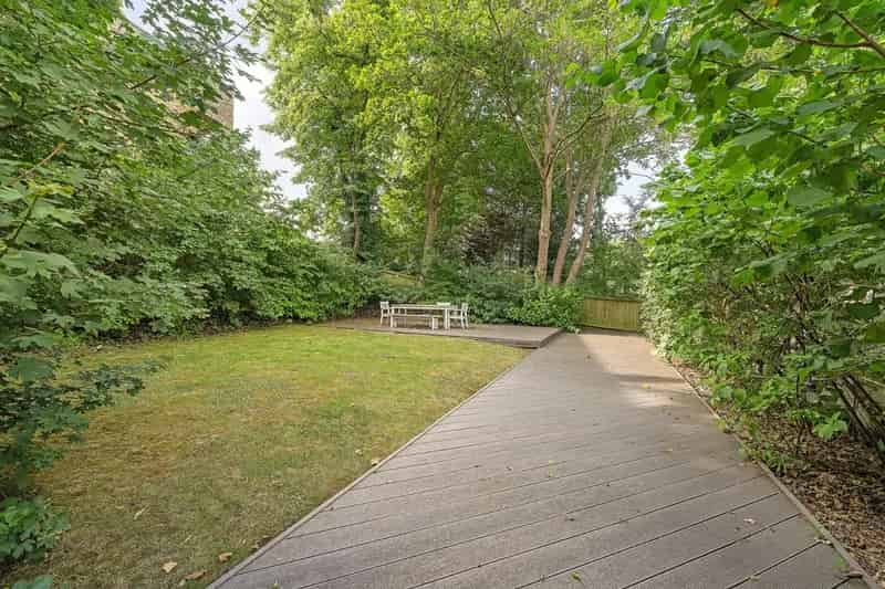 2 Bedroom Flat House to Rent in London