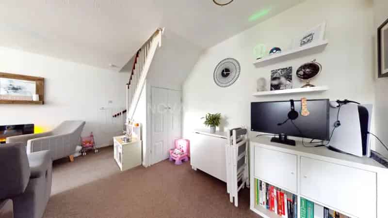 2 Bedroom Cluster House House to Rent Near Shops and Schools
