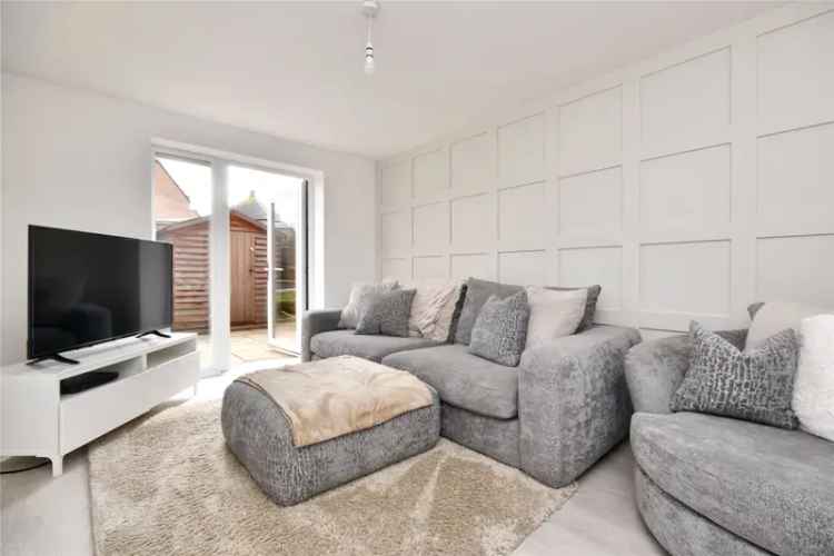 House For Sale in Leeds, England