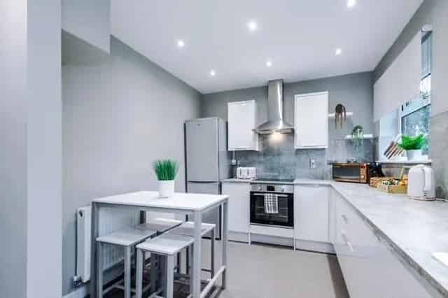 3 Bedroom End Terraced House Bamber Bridge No Onward Chain