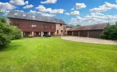 Millbarn - 4200 sq ft Barn Conversion - 6 Bedrooms - 3 Bathrooms