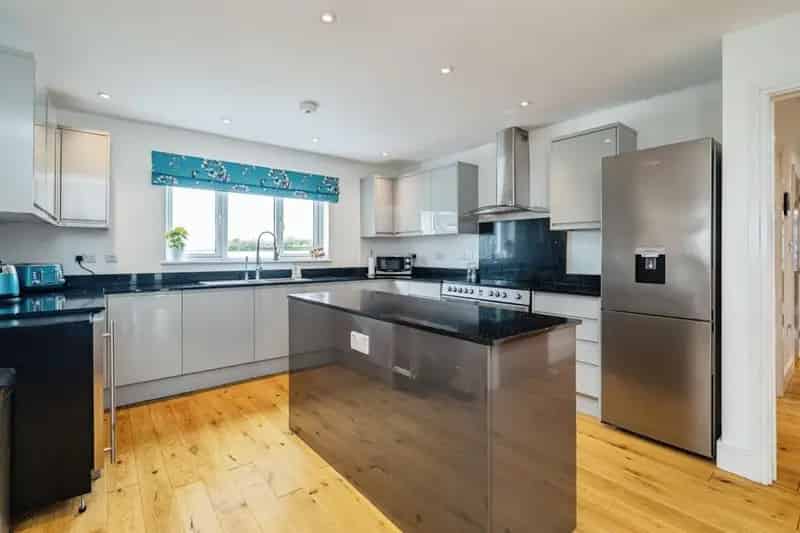 Stunning Rural Views Bungalow Contemporary Open Plan Living Family Home