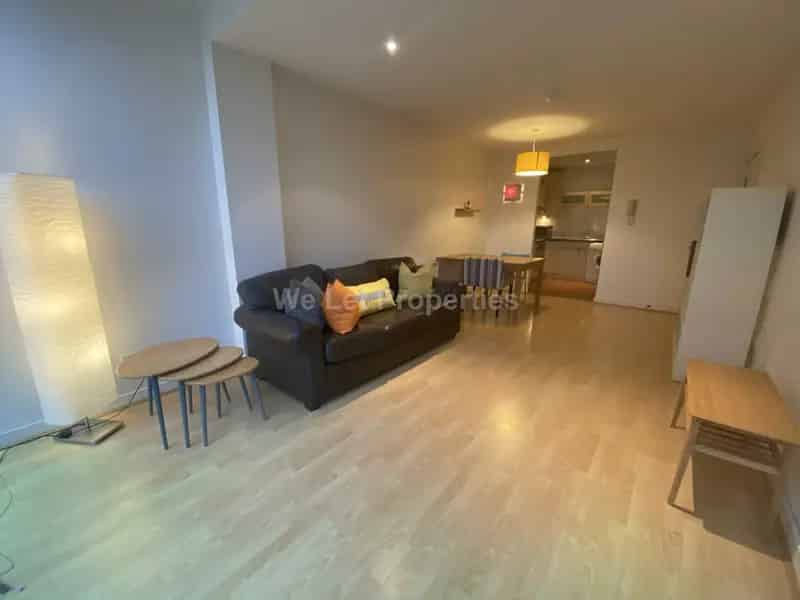 1 Bedroom Apartment Deansgate Quay Furnished Balcony Near Station