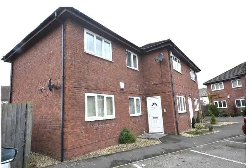 2 Bedroom Ground Floor Flat to Rent