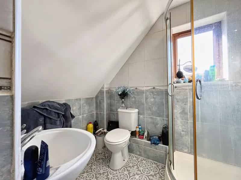 3 Bed House for Sale with Detached Annex