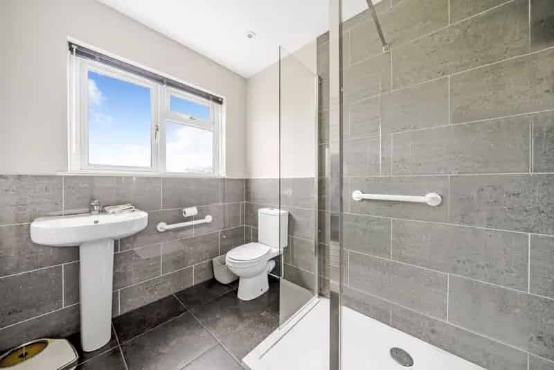 5 Bedroom Detached House to Rent Stunning Views Large Garden