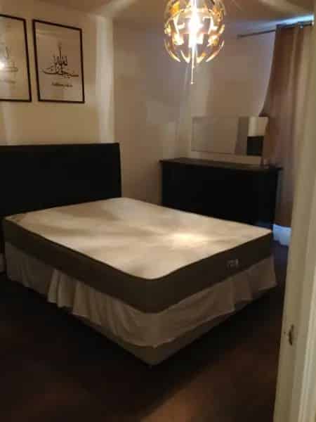 Large Central London 2-Bedroom Flat  Council House Right to Buy