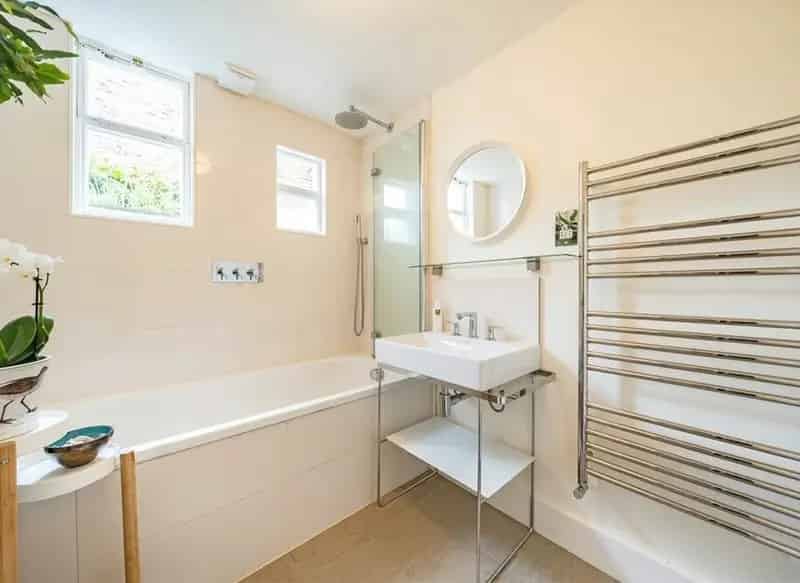 2 Double Bedroom Period Conversion Larkhall Rise Clapham