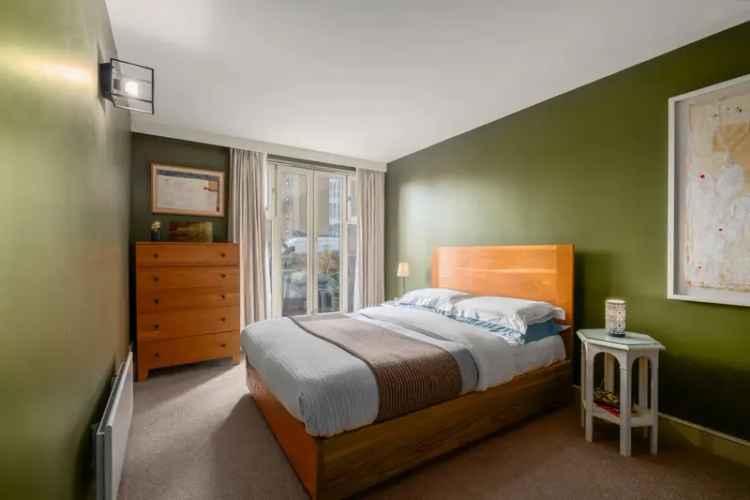 1 Bedroom River Thames View Apartment For Sale