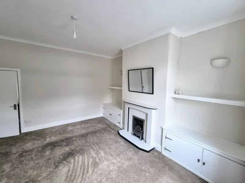 2 Bedroom Mid Terrace House Briercliffe Lancashire