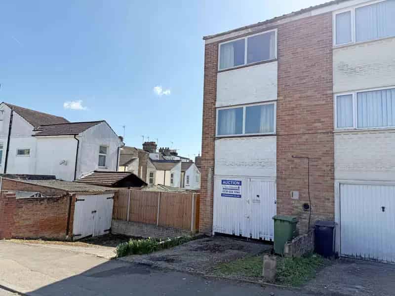 Three-Storey End Terrace House Maidstone Renovation Project