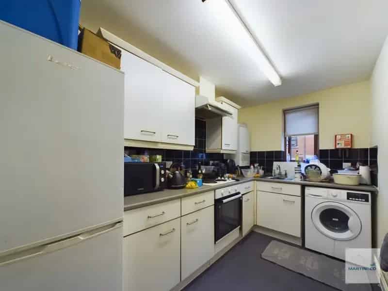 1 bedroom Flat
 For Sale