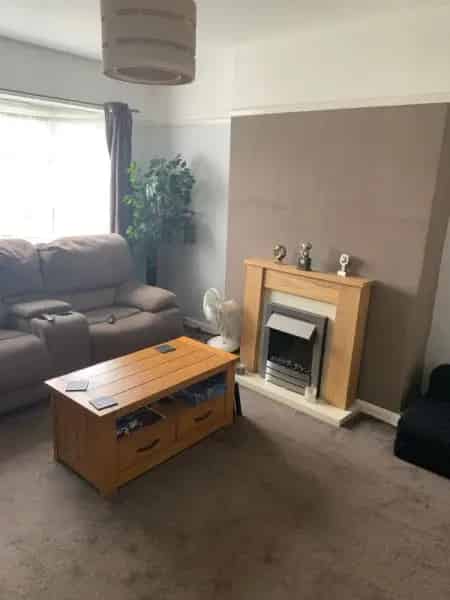 2 Double Bedroom Flat Near Sompting Recreation Ground