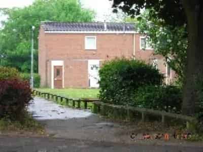 1 bed flat in Stockland Green