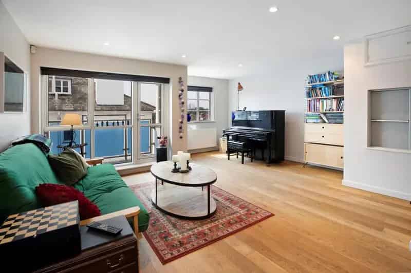 4 Bedroom Townhouse for Sale in St Leonards Exeter