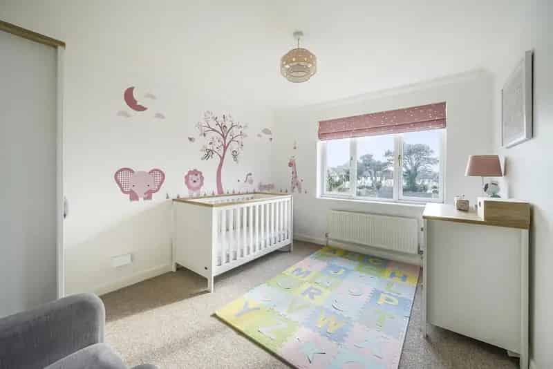 Flat For Sale , London, England