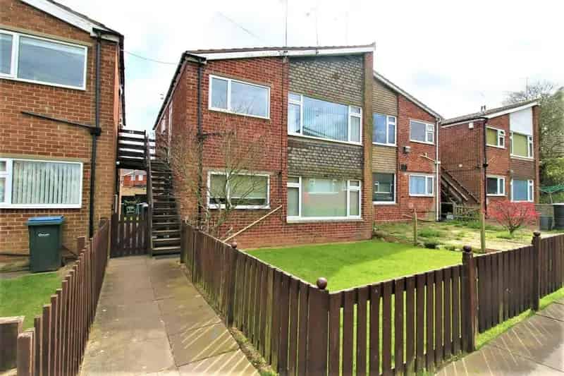 2 Bedroom Maisonette To Rent