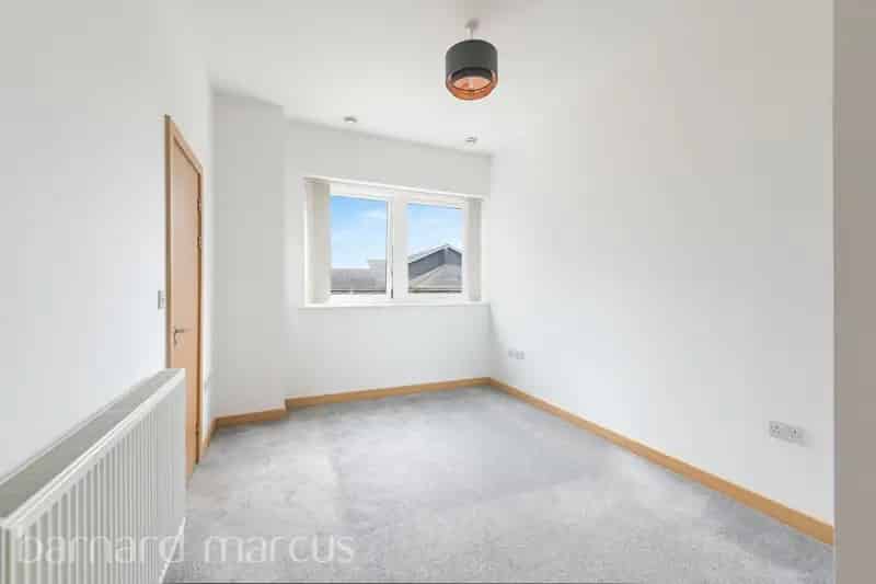 Flat For Rent , London, England