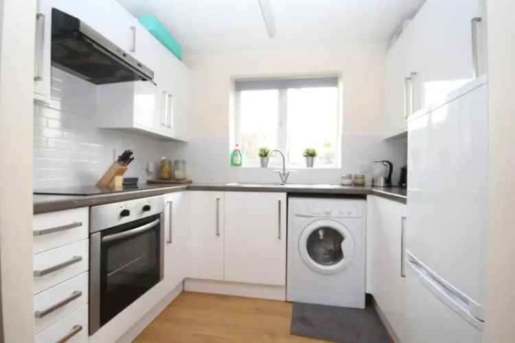 1 Bedroom Apartment House to Rent