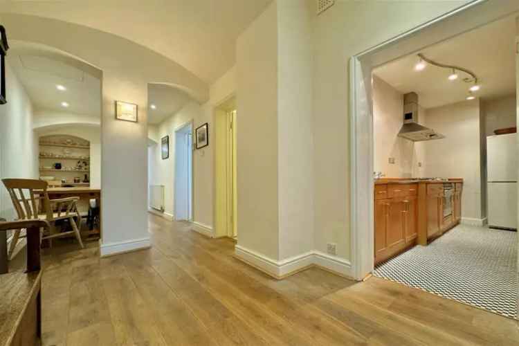 2 Bedroom Apartment for Sale in Sought-After Crescent