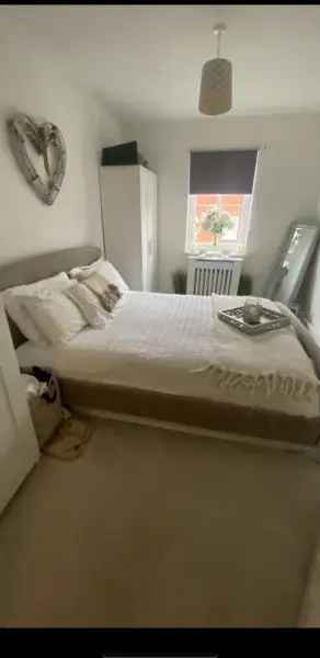 Flat For Rent in Brentwood, England