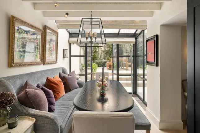 Terraced House for Sale in London SW3