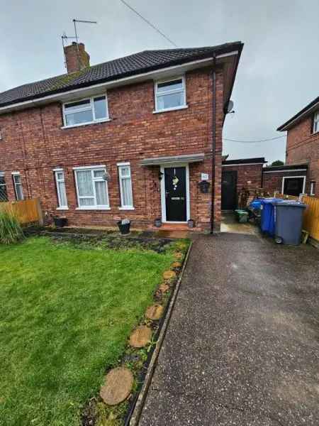 House For Rent in Newcastle-under-Lyme, England