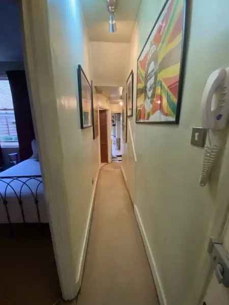 Flat For Rent in Nottingham, England