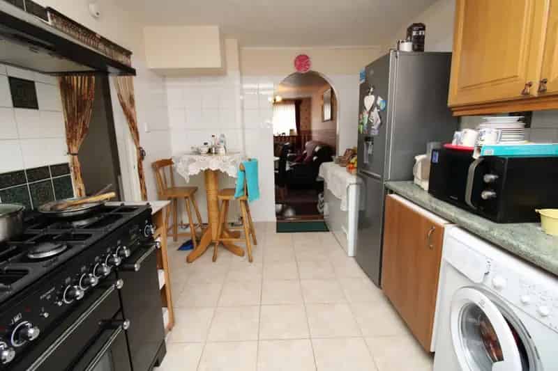 3 Bedroom House for Sale - Cul De Sac Location Parking