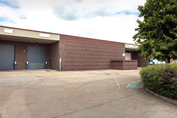 Industrial Warehouse Unit with Fitted Offices Slough