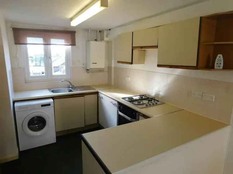 2 Bedroom Apartment Sheerness - Central Location - Long Term Let