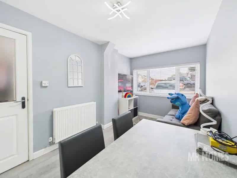 3 Bed Semi-Detached House for Sale