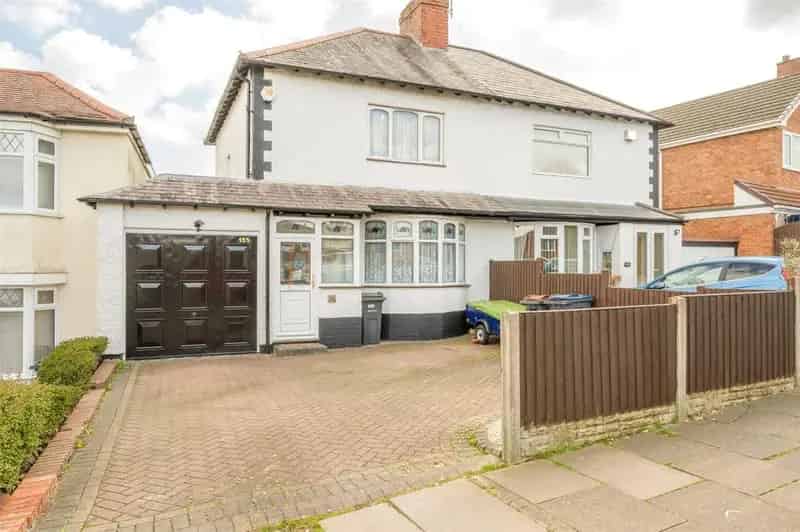 2 Bedroom Semi Detached House For Sale Rednal B45