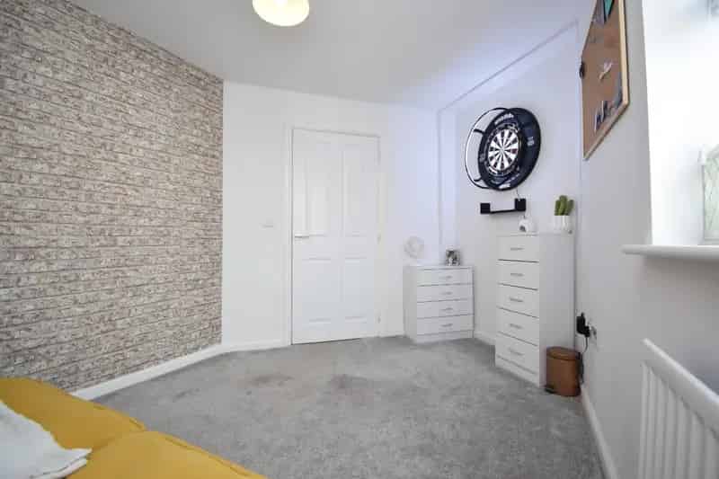 2 Bed Flat for Sale Near Amenities and Transport